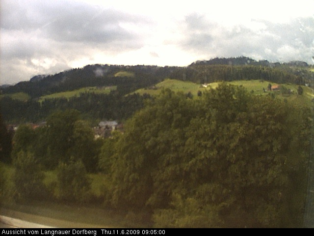 Webcam-Bild: Aussicht vom Dorfberg in Langnau 20090611-090500