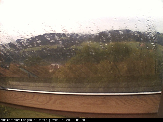 Webcam-Bild: Aussicht vom Dorfberg in Langnau 20090617-080500