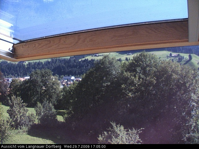 Webcam-Bild: Aussicht vom Dorfberg in Langnau 20090729-170500