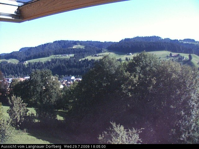 Webcam-Bild: Aussicht vom Dorfberg in Langnau 20090729-180500