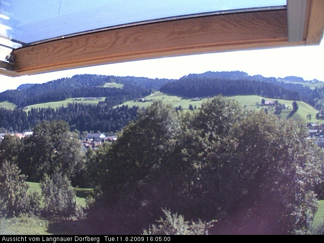 Webcam-Bild: Aussicht vom Dorfberg in Langnau 20090811-160500