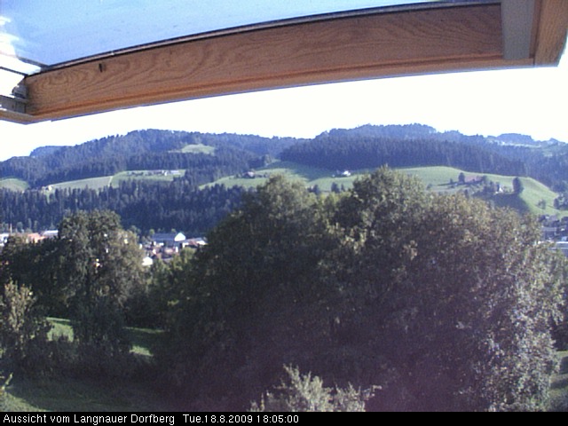 Webcam-Bild: Aussicht vom Dorfberg in Langnau 20090818-180500