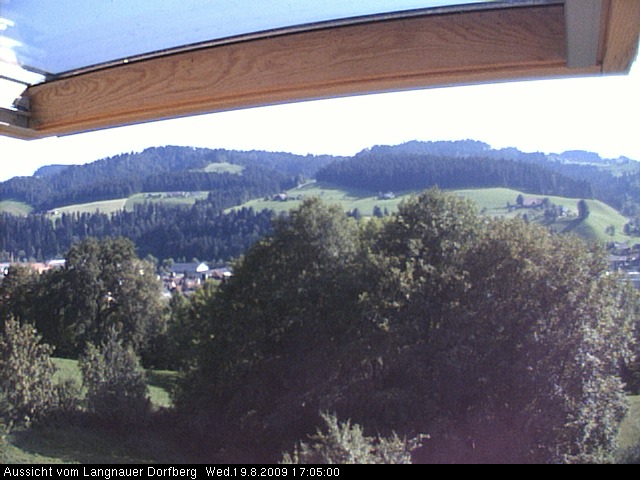 Webcam-Bild: Aussicht vom Dorfberg in Langnau 20090819-170500