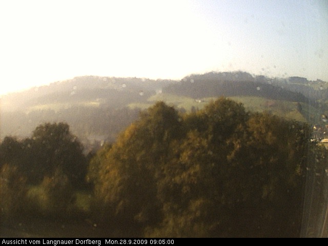 Webcam-Bild: Aussicht vom Dorfberg in Langnau 20090928-090500
