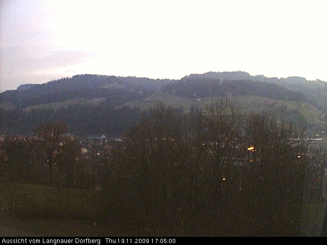 Webcam-Bild: Aussicht vom Dorfberg in Langnau 20091119-170500