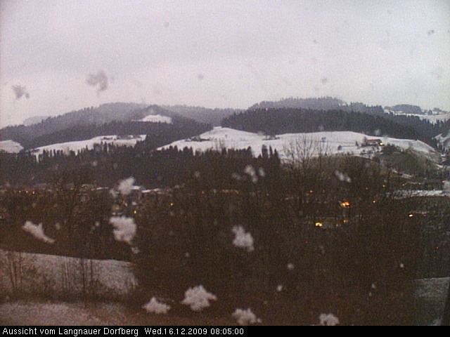 Webcam-Bild: Aussicht vom Dorfberg in Langnau 20091216-080500