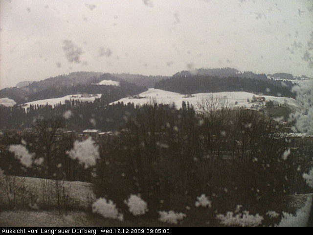 Webcam-Bild: Aussicht vom Dorfberg in Langnau 20091216-090500