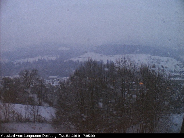 Webcam-Bild: Aussicht vom Dorfberg in Langnau 20100105-170500