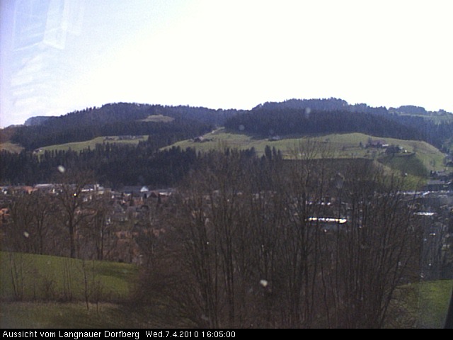 Webcam-Bild: Aussicht vom Dorfberg in Langnau 20100407-160500