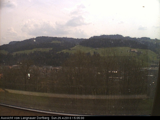 Webcam-Bild: Aussicht vom Dorfberg in Langnau 20100425-150500
