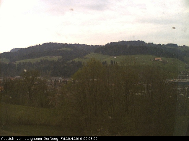 Webcam-Bild: Aussicht vom Dorfberg in Langnau 20100430-090500