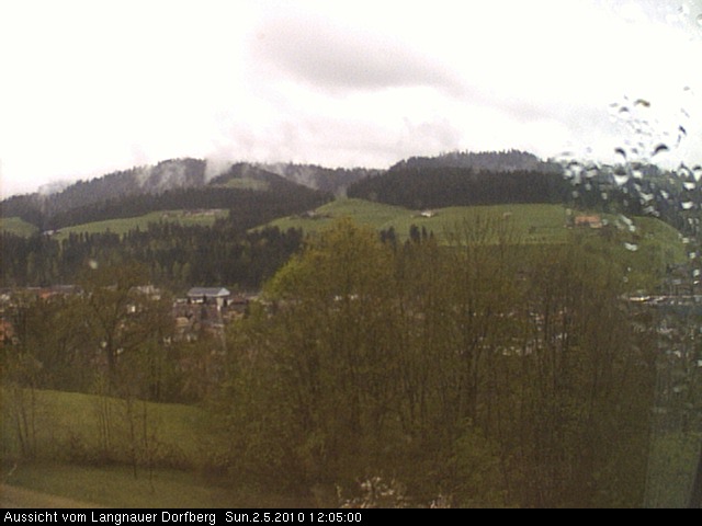 Webcam-Bild: Aussicht vom Dorfberg in Langnau 20100502-120500