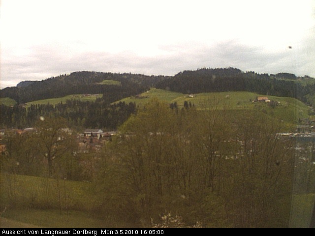 Webcam-Bild: Aussicht vom Dorfberg in Langnau 20100503-160500