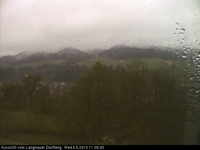 Webcam-Bild: Aussicht vom Dorfberg in Langnau 20100505-110500