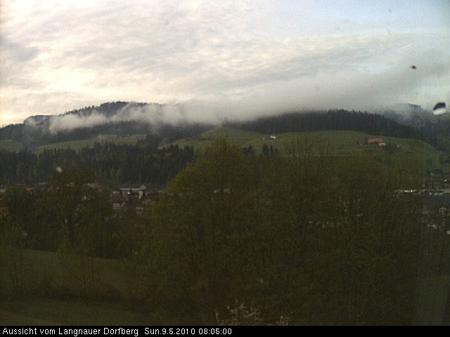 Webcam-Bild: Aussicht vom Dorfberg in Langnau 20100509-080500