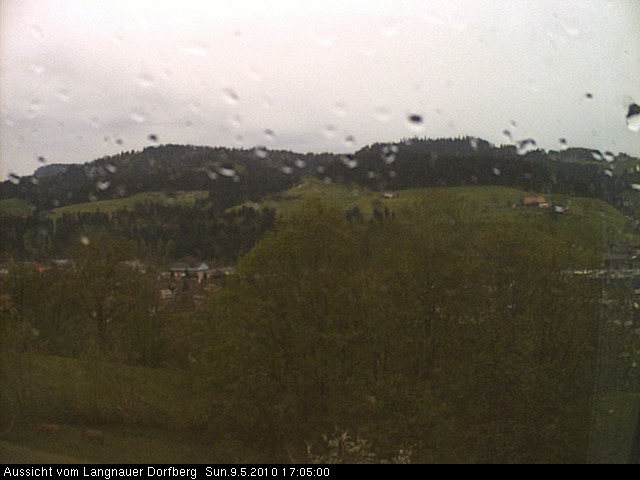 Webcam-Bild: Aussicht vom Dorfberg in Langnau 20100509-170500
