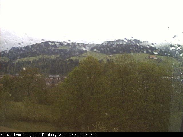 Webcam-Bild: Aussicht vom Dorfberg in Langnau 20100512-080500