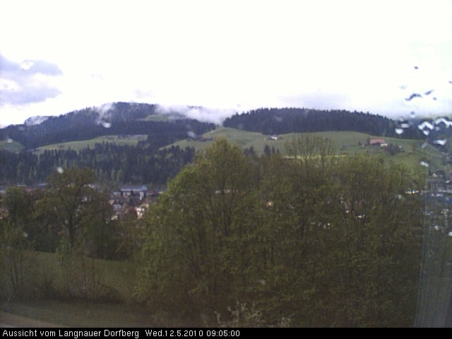 Webcam-Bild: Aussicht vom Dorfberg in Langnau 20100512-090500