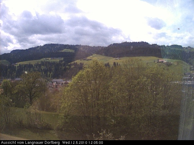 Webcam-Bild: Aussicht vom Dorfberg in Langnau 20100512-120500