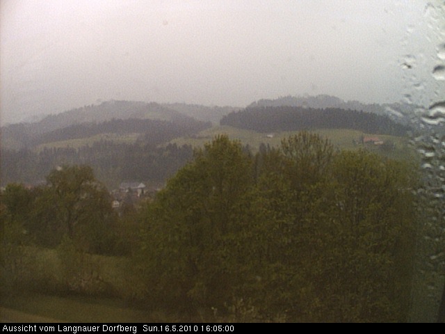 Webcam-Bild: Aussicht vom Dorfberg in Langnau 20100516-160500