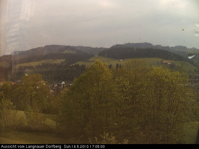 Webcam-Bild: Aussicht vom Dorfberg in Langnau 20100516-170500