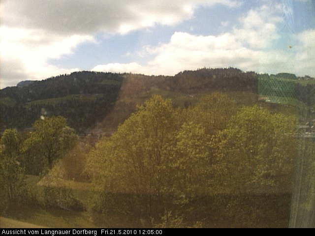 Webcam-Bild: Aussicht vom Dorfberg in Langnau 20100521-120500