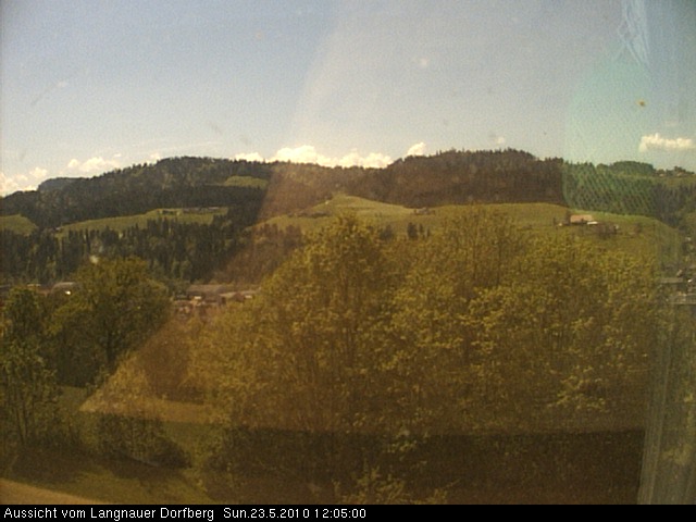 Webcam-Bild: Aussicht vom Dorfberg in Langnau 20100523-120500