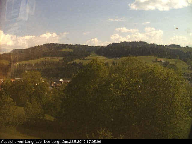 Webcam-Bild: Aussicht vom Dorfberg in Langnau 20100523-170500
