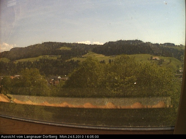 Webcam-Bild: Aussicht vom Dorfberg in Langnau 20100524-160500