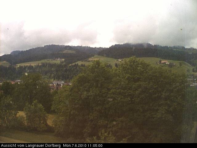 Webcam-Bild: Aussicht vom Dorfberg in Langnau 20100607-110500