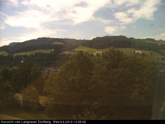 Webcam-Bild: Aussicht vom Dorfberg in Langnau 20100609-120500