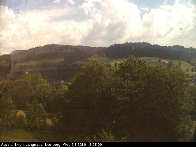 Webcam-Bild: Aussicht vom Dorfberg in Langnau 20100609-160500