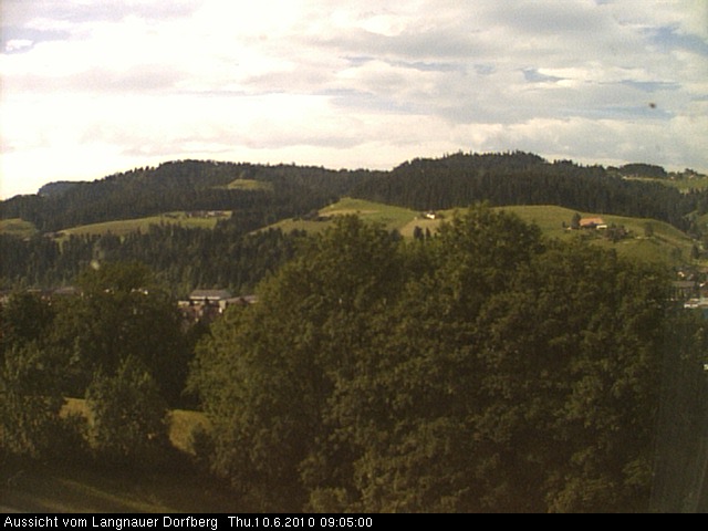 Webcam-Bild: Aussicht vom Dorfberg in Langnau 20100610-090500