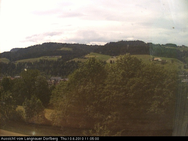 Webcam-Bild: Aussicht vom Dorfberg in Langnau 20100610-110500