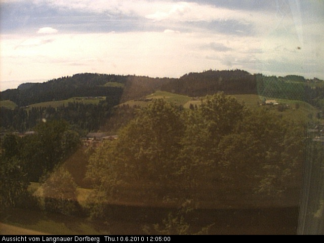 Webcam-Bild: Aussicht vom Dorfberg in Langnau 20100610-120500