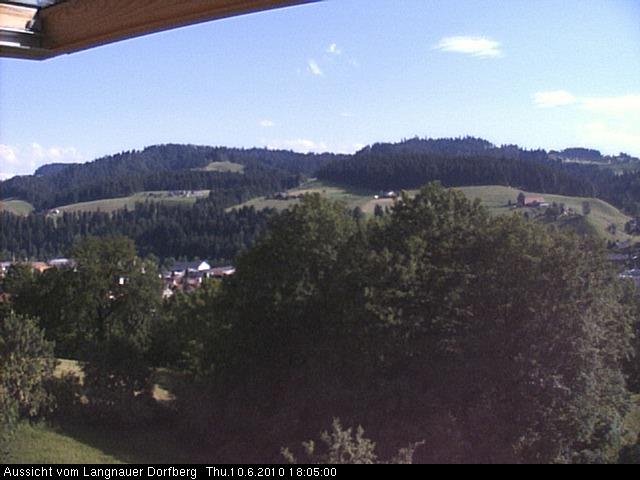 Webcam-Bild: Aussicht vom Dorfberg in Langnau 20100610-180500