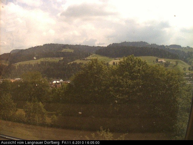 Webcam-Bild: Aussicht vom Dorfberg in Langnau 20100611-160500