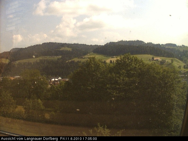 Webcam-Bild: Aussicht vom Dorfberg in Langnau 20100611-170500