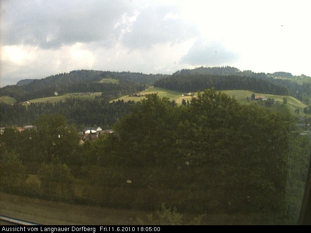 Webcam-Bild: Aussicht vom Dorfberg in Langnau 20100611-180500