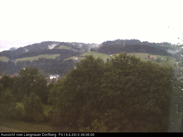 Webcam-Bild: Aussicht vom Dorfberg in Langnau 20100618-080500