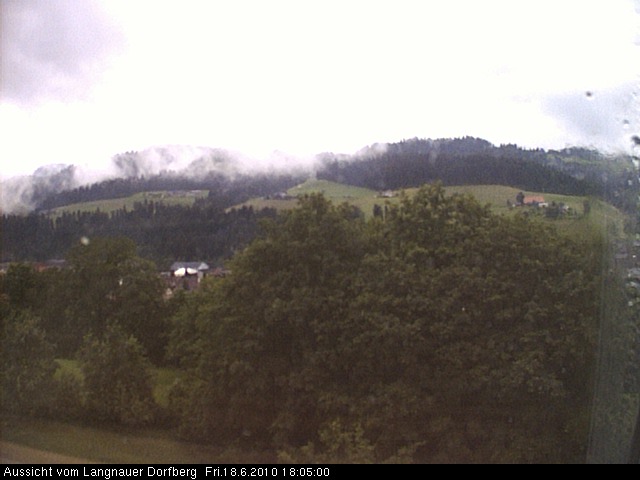 Webcam-Bild: Aussicht vom Dorfberg in Langnau 20100618-180500
