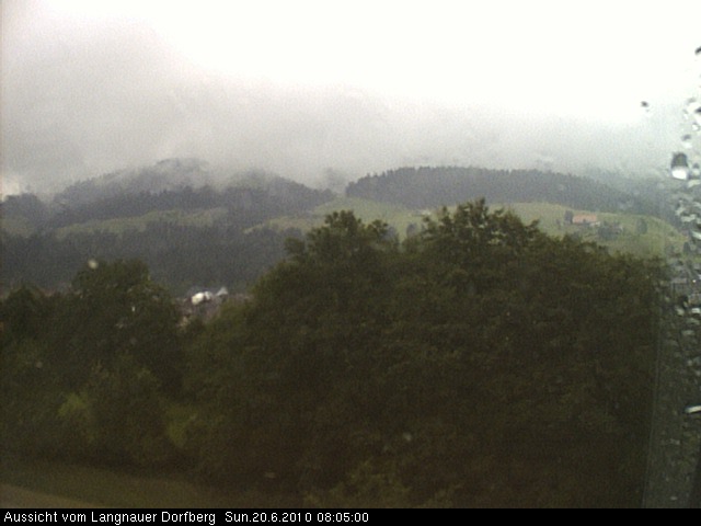 Webcam-Bild: Aussicht vom Dorfberg in Langnau 20100620-080500