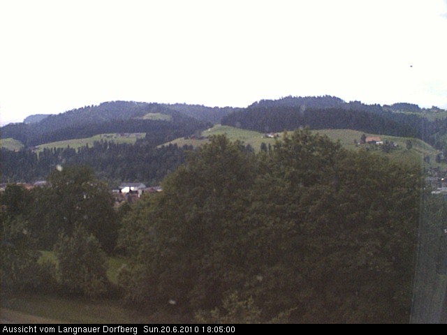 Webcam-Bild: Aussicht vom Dorfberg in Langnau 20100620-180500