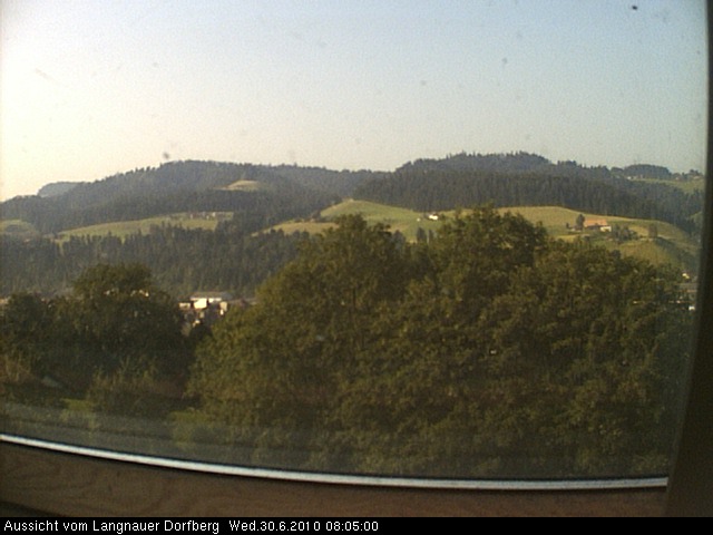 Webcam-Bild: Aussicht vom Dorfberg in Langnau 20100630-080500