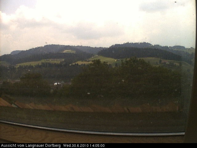 Webcam-Bild: Aussicht vom Dorfberg in Langnau 20100630-140500