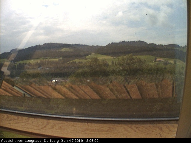 Webcam-Bild: Aussicht vom Dorfberg in Langnau 20100704-120500