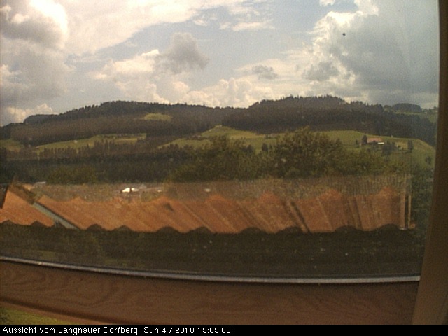 Webcam-Bild: Aussicht vom Dorfberg in Langnau 20100704-150500