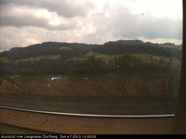 Webcam-Bild: Aussicht vom Dorfberg in Langnau 20100704-160500