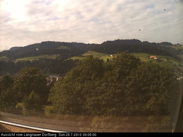 Webcam-Bild: Aussicht vom Dorfberg in Langnau 20100725-090500