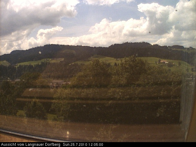 Webcam-Bild: Aussicht vom Dorfberg in Langnau 20100725-120500